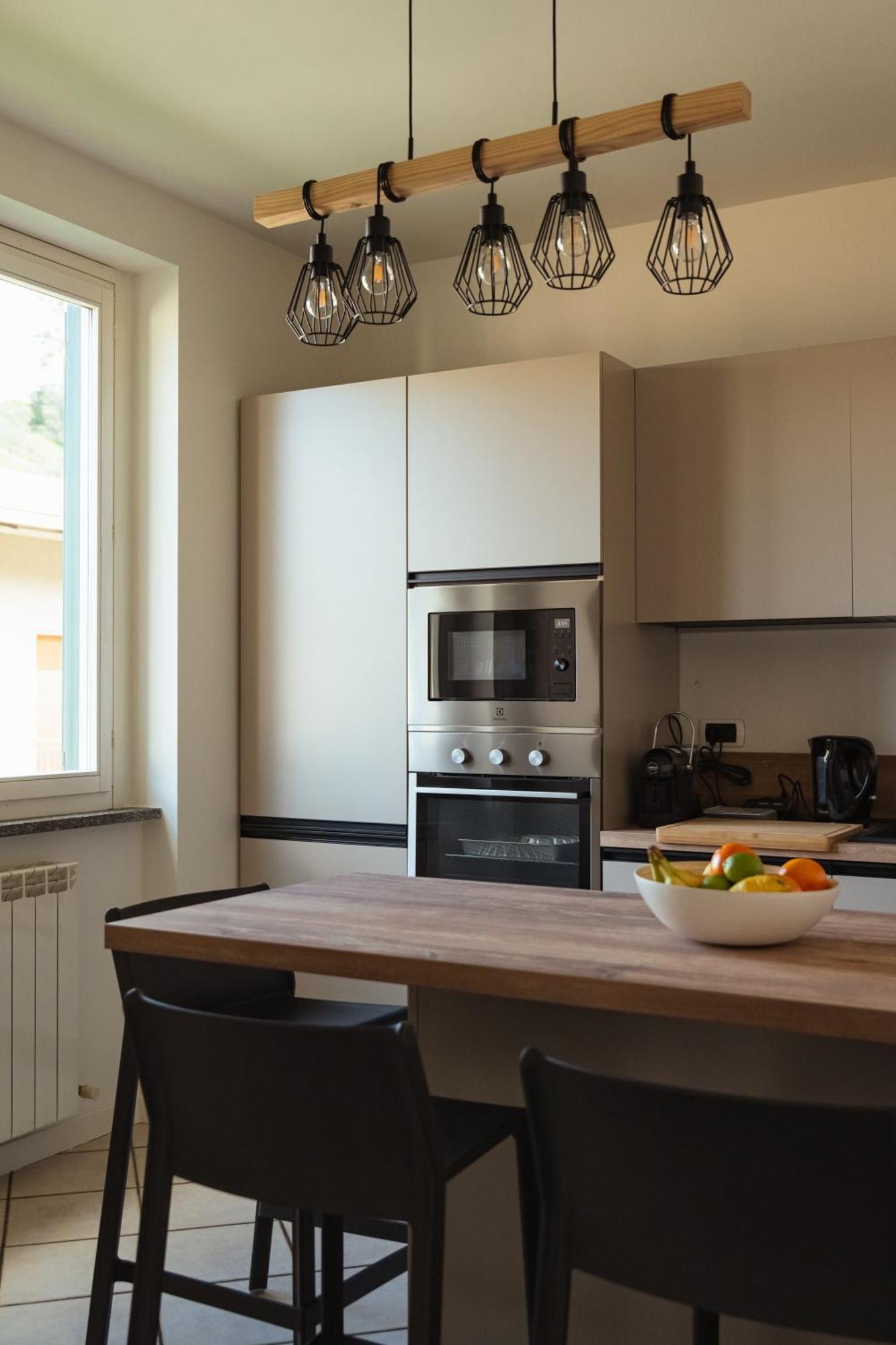 Guggiate - Seta Apartment เบลลาโจ ภายนอก รูปภาพ