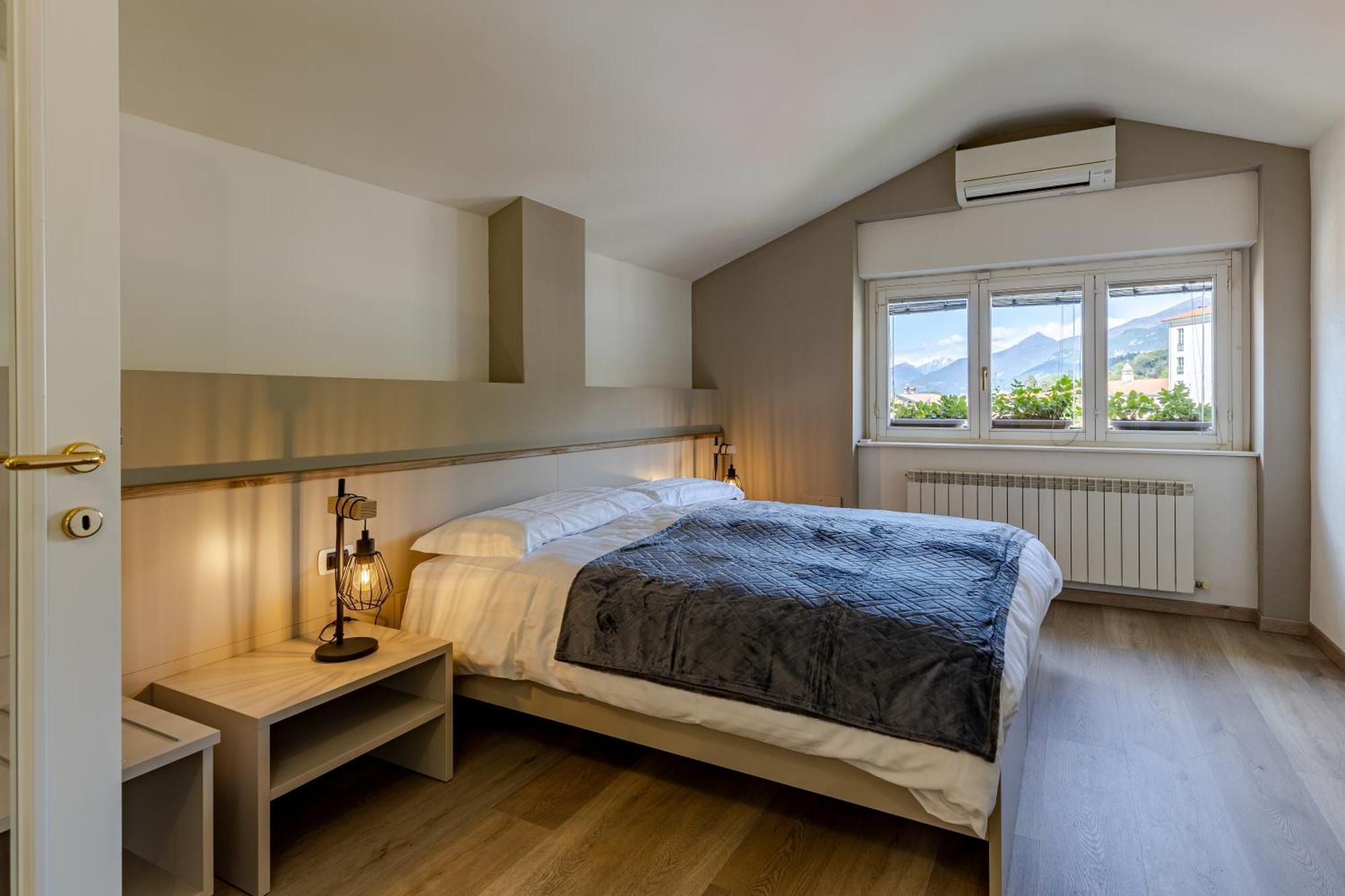 Guggiate - Seta Apartment เบลลาโจ ภายนอก รูปภาพ