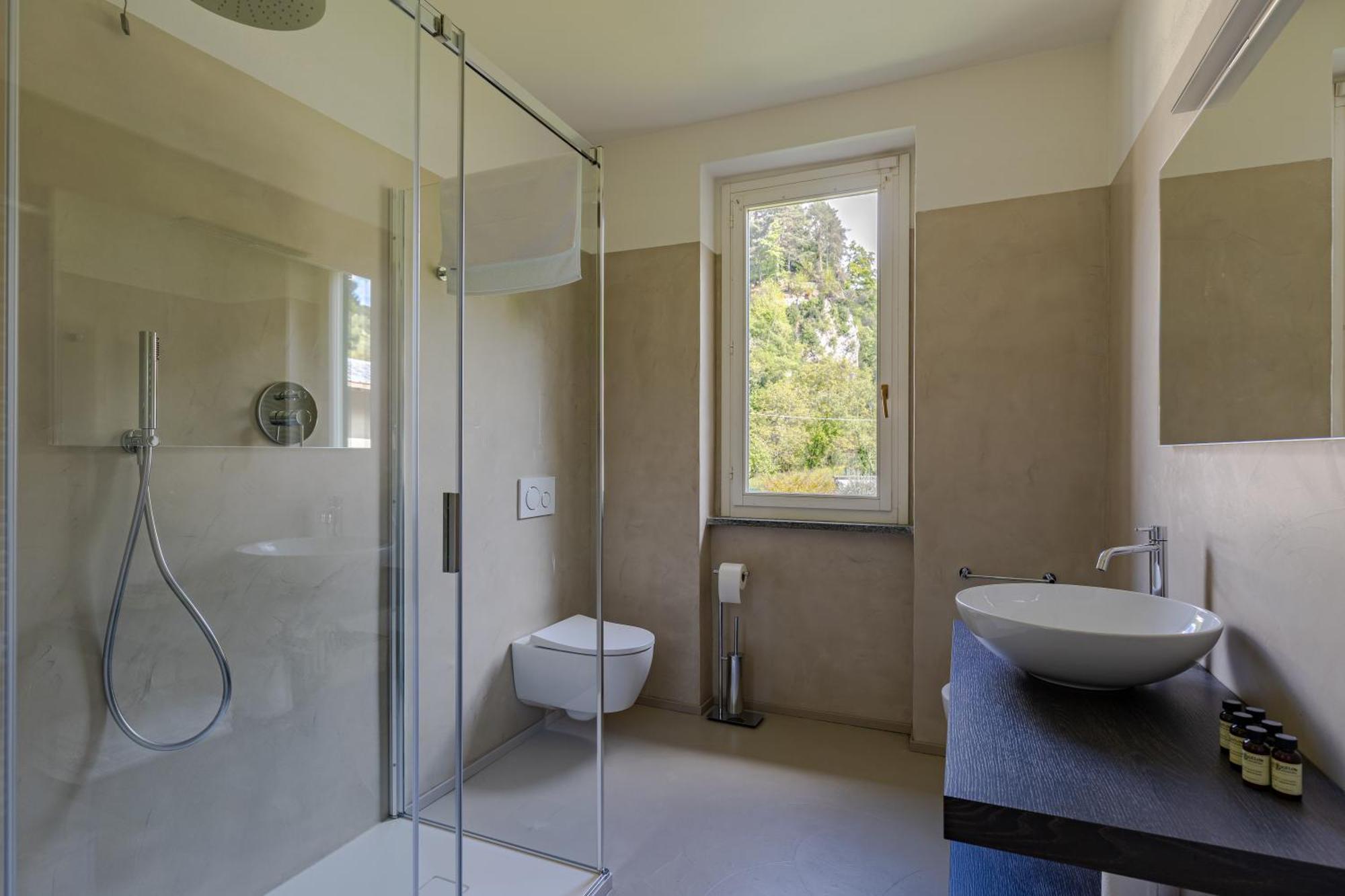 Guggiate - Seta Apartment เบลลาโจ ภายนอก รูปภาพ