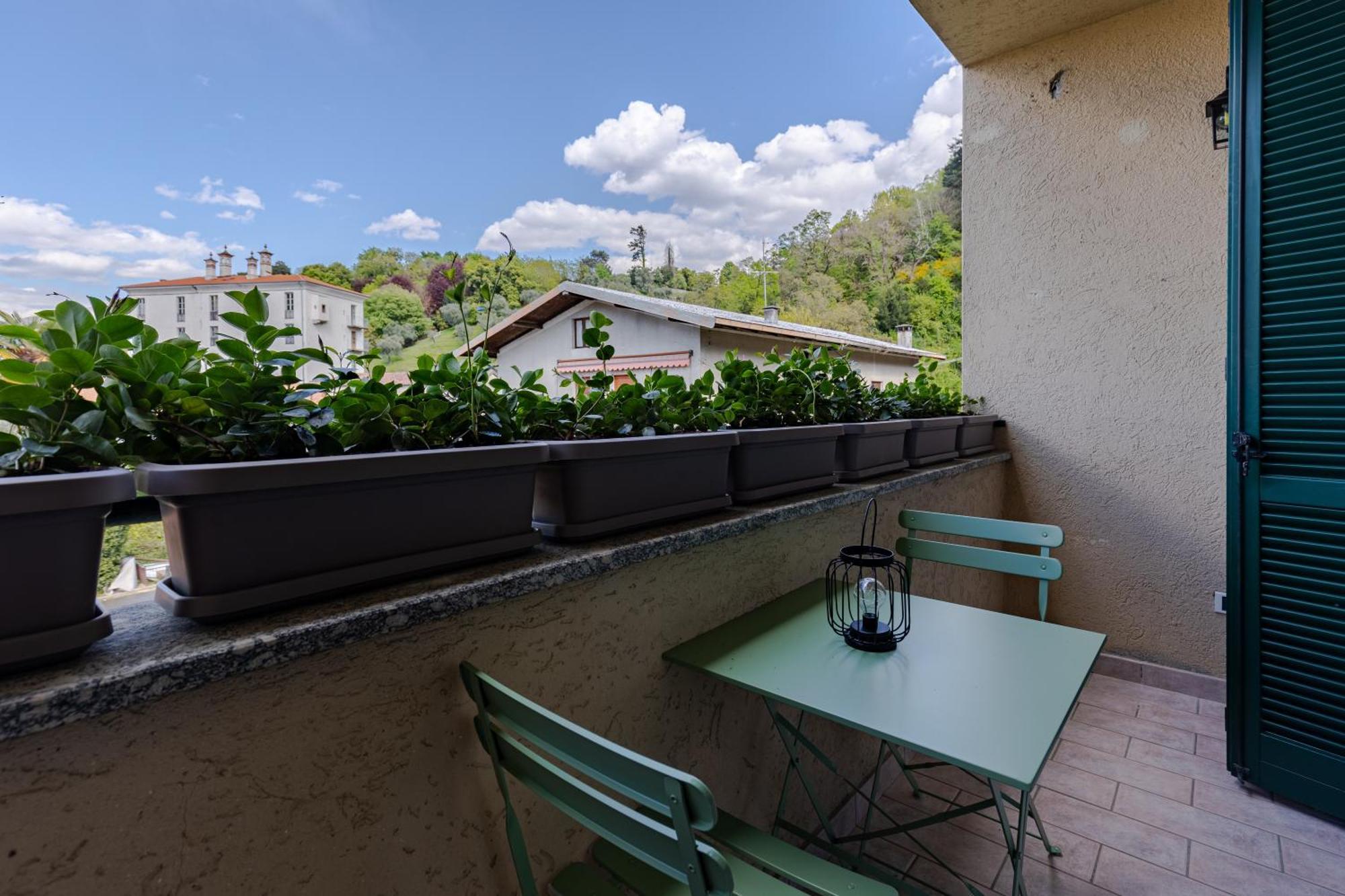 Guggiate - Seta Apartment เบลลาโจ ภายนอก รูปภาพ