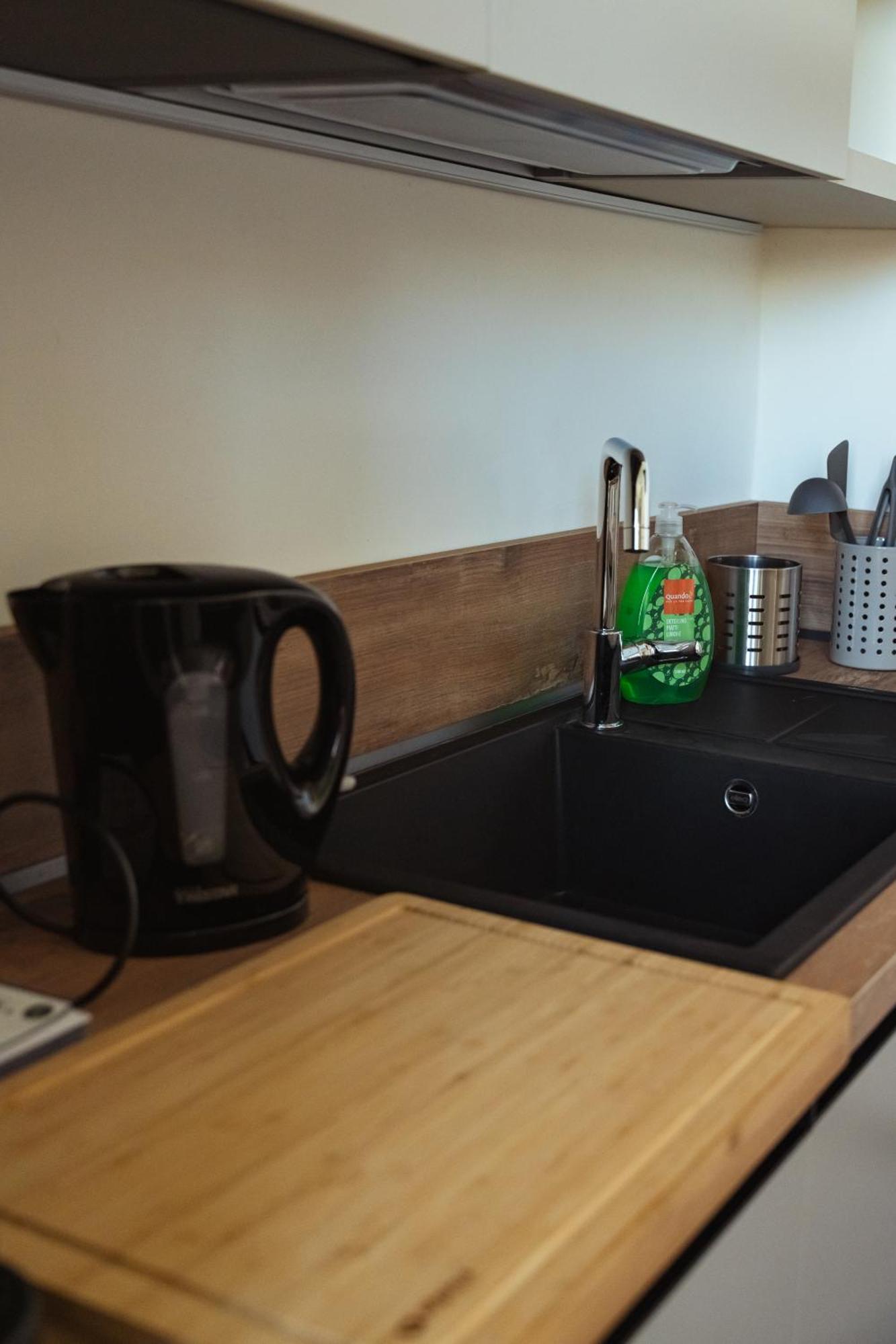 Guggiate - Seta Apartment เบลลาโจ ภายนอก รูปภาพ